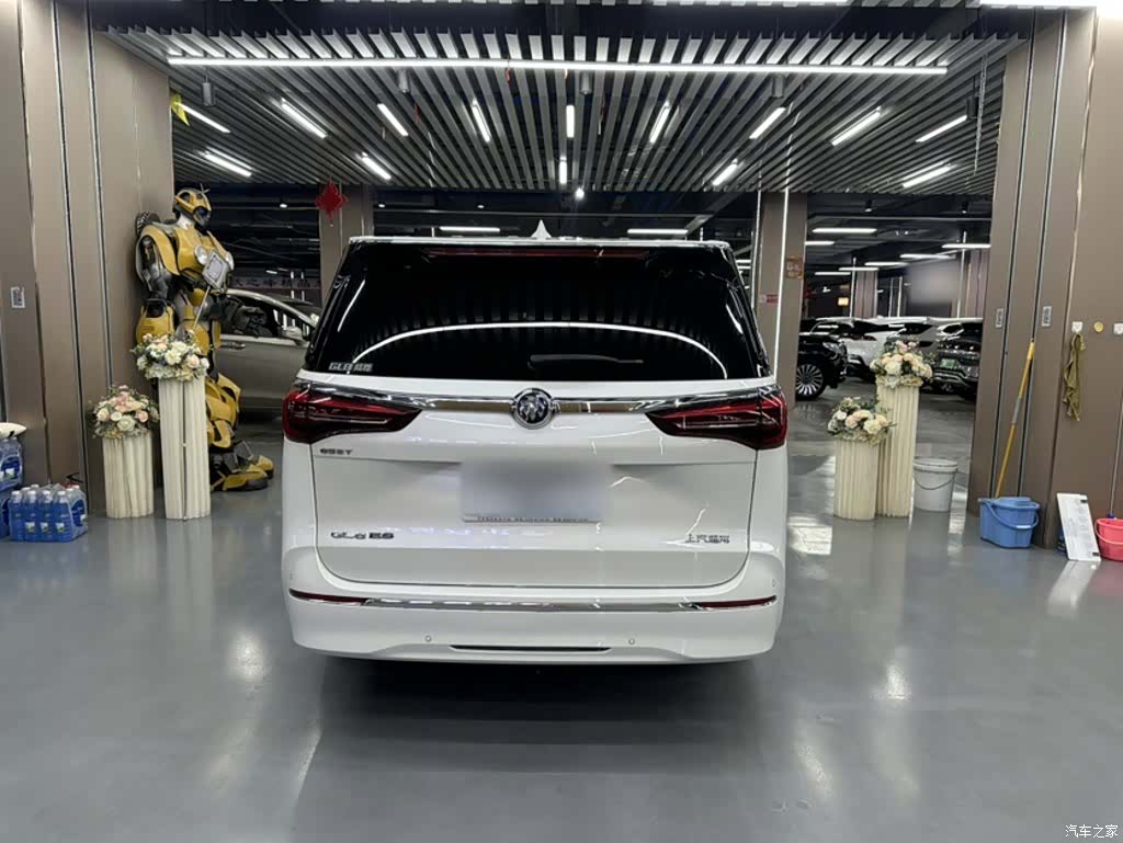 Buick GL8, 2021 11