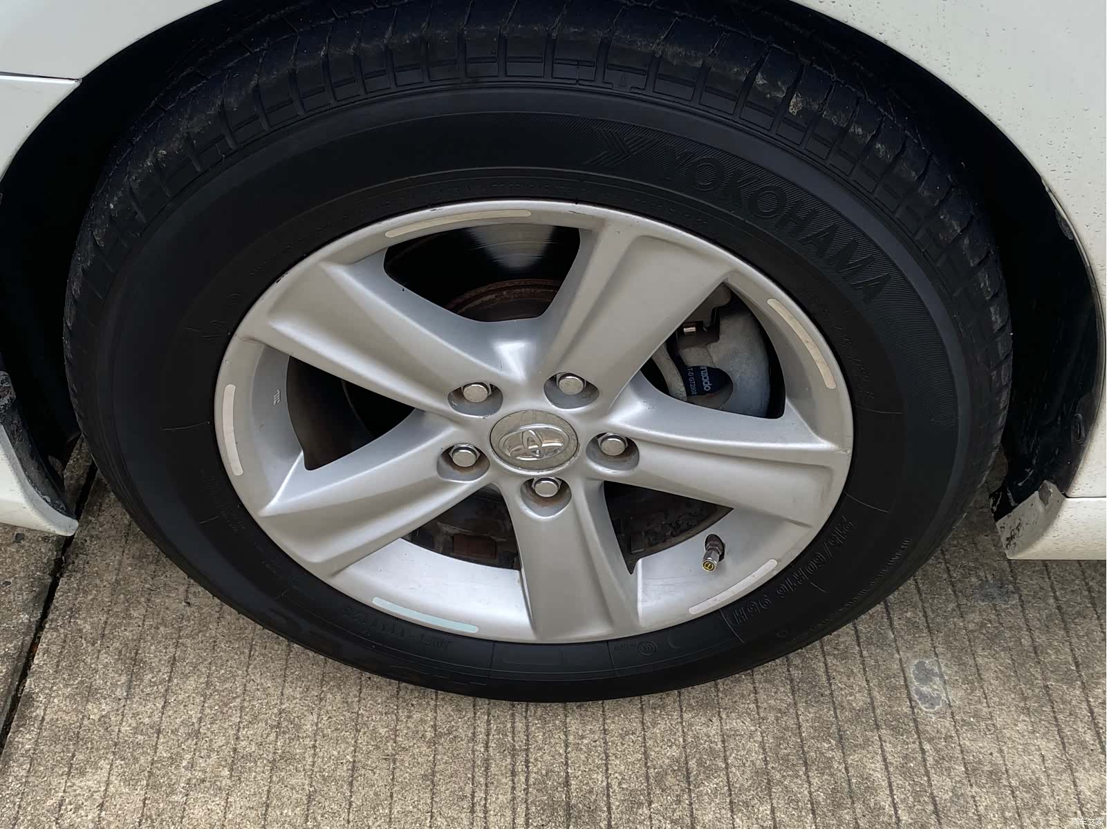 Toyota 2.5V, 2011 7