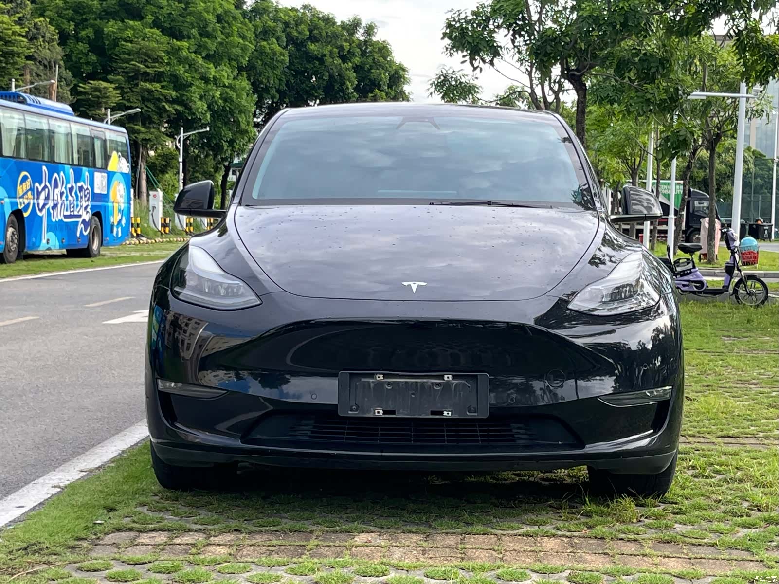 Tesla Model Y, 2022 2