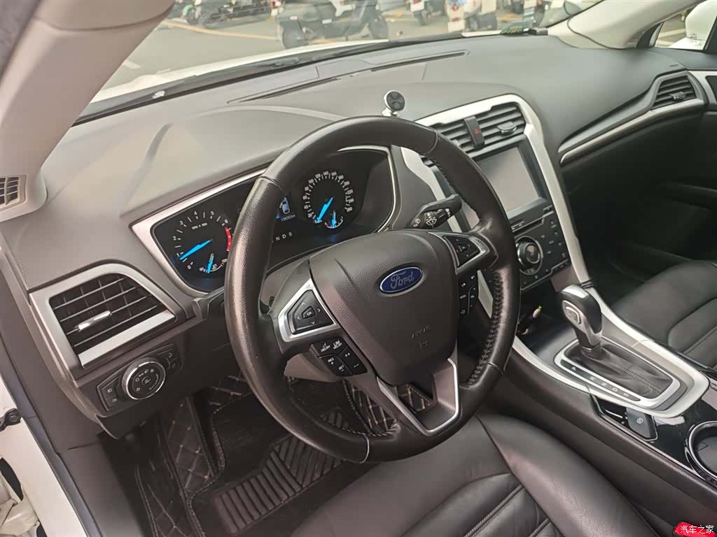 Ford Mondeo, 2013 7