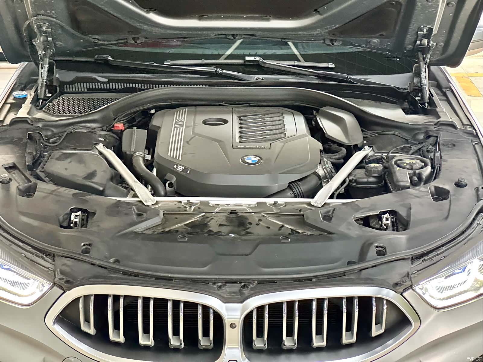 BMW 8 Series, 2023 13