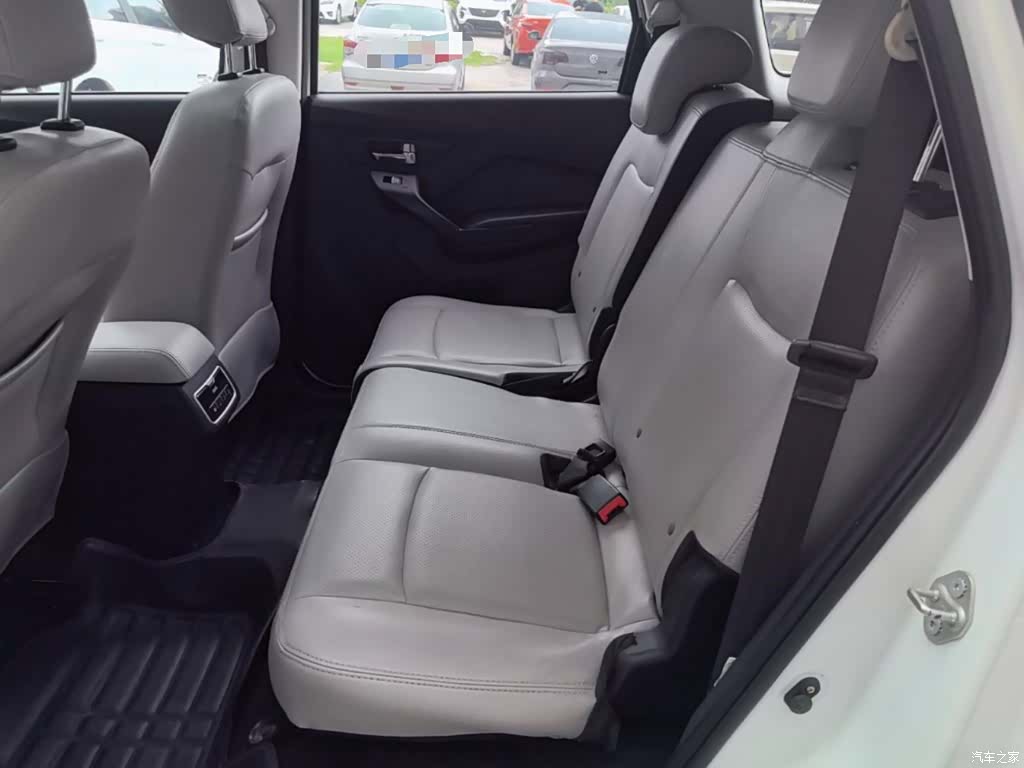 BAIC S3, 2018 17