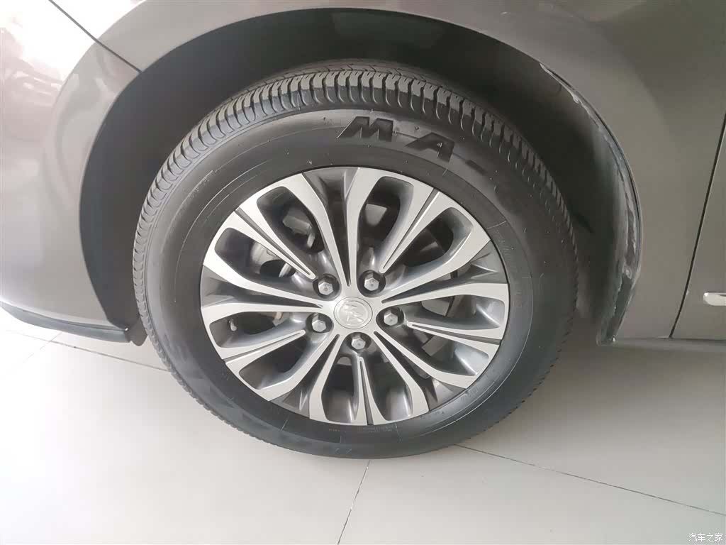 Buick GL8, 2020 25