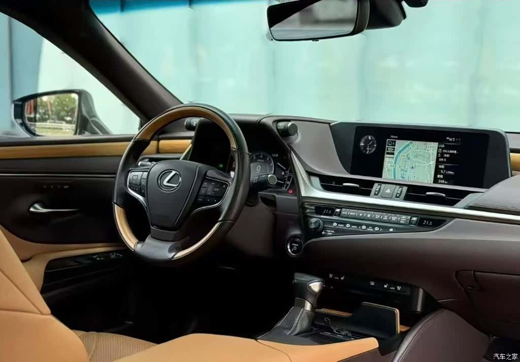 Lexus ES, 2021 14