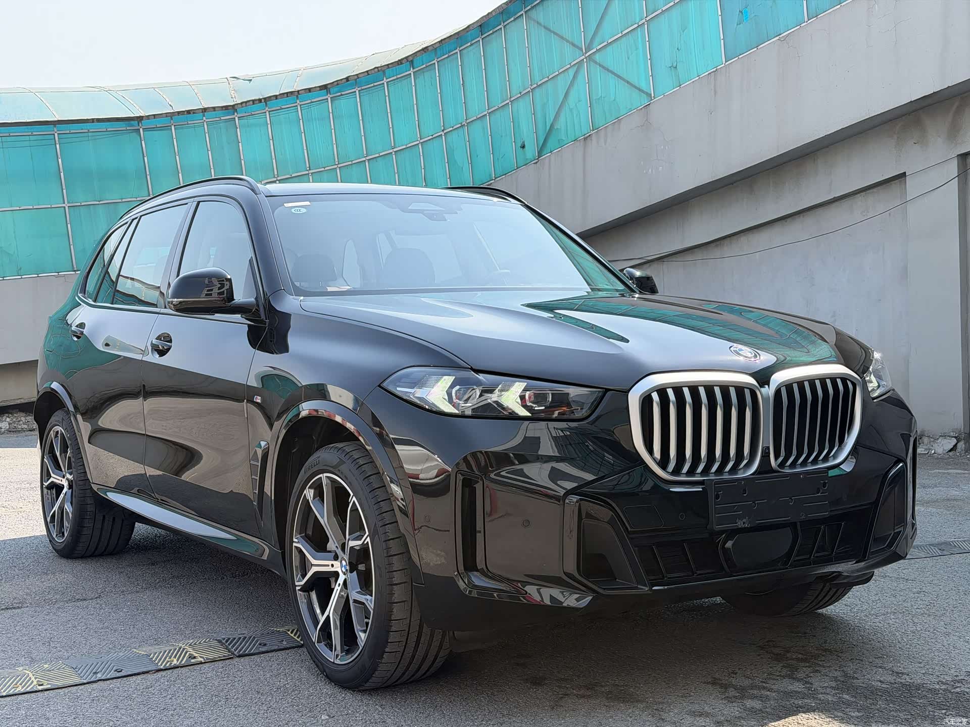 BMW X5, 2025 3