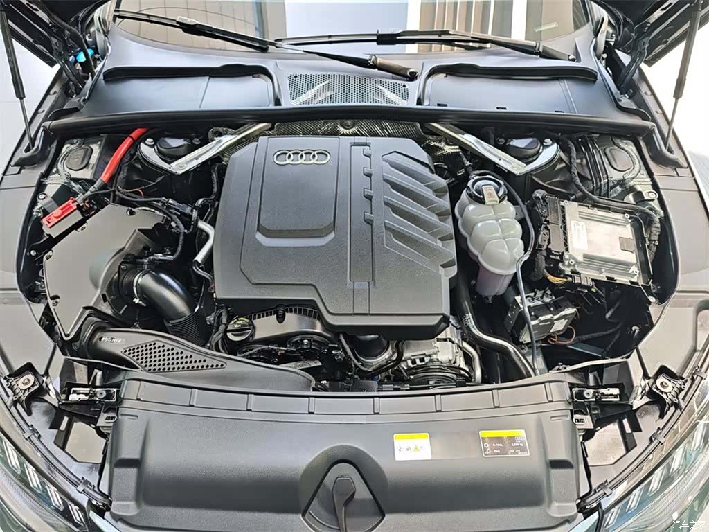 Audi A4L, 2024 8