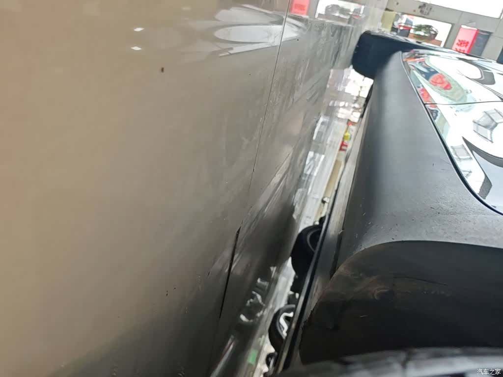 Tesla Model Y, 2023 22