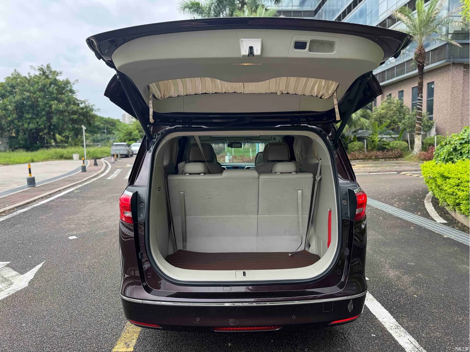Buick GL8, 2017 28