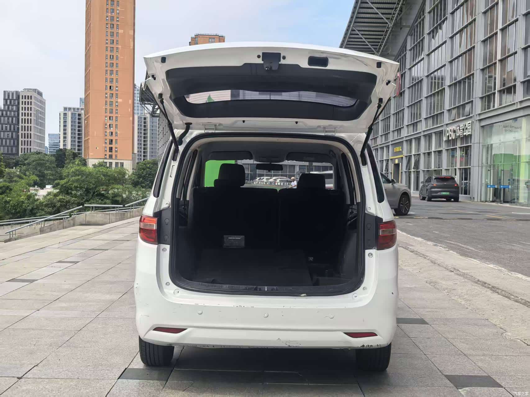 Changan A600EV, 2021 15