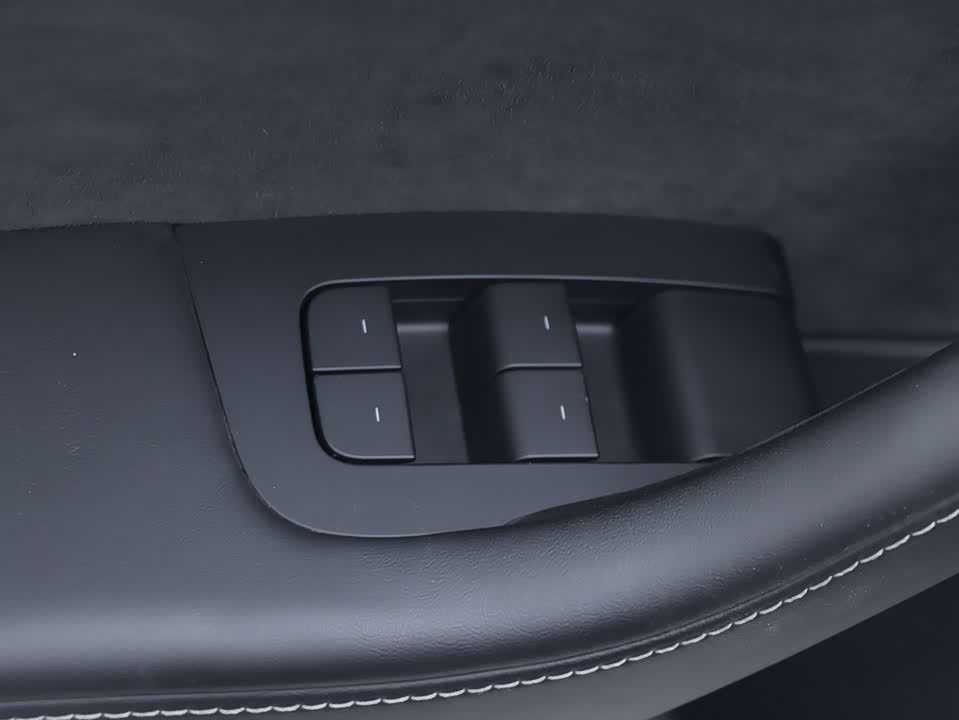 Tesla Model 3 Tesla Model 3