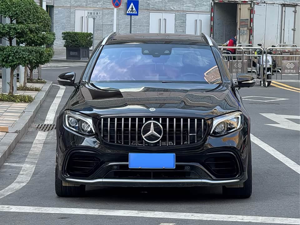 Mercedes-Benz GLC AMG