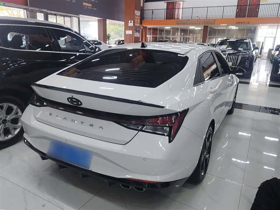 Hyundai Elantra Hyundai Elantra