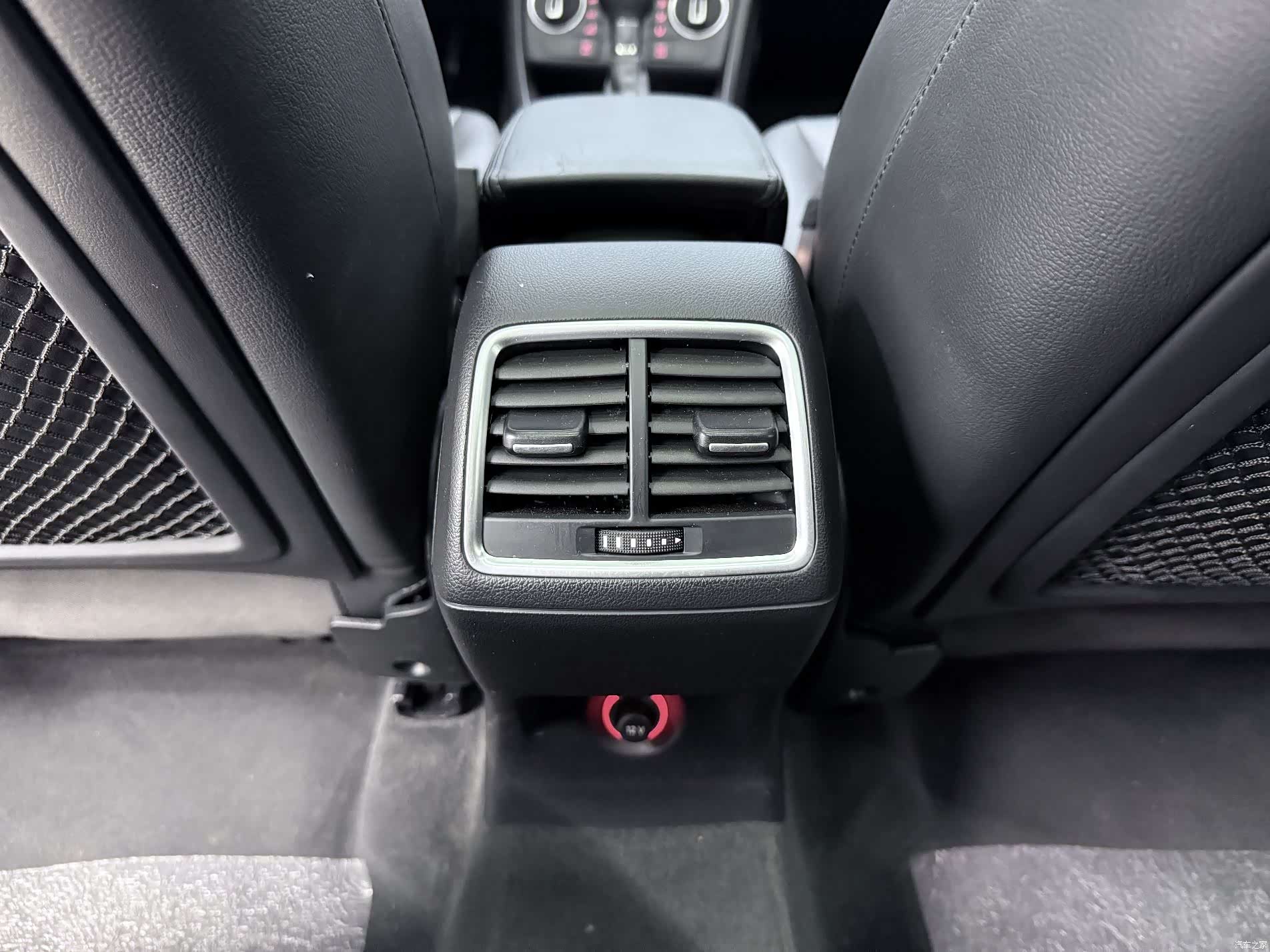 Audi Q3, 2018 11
