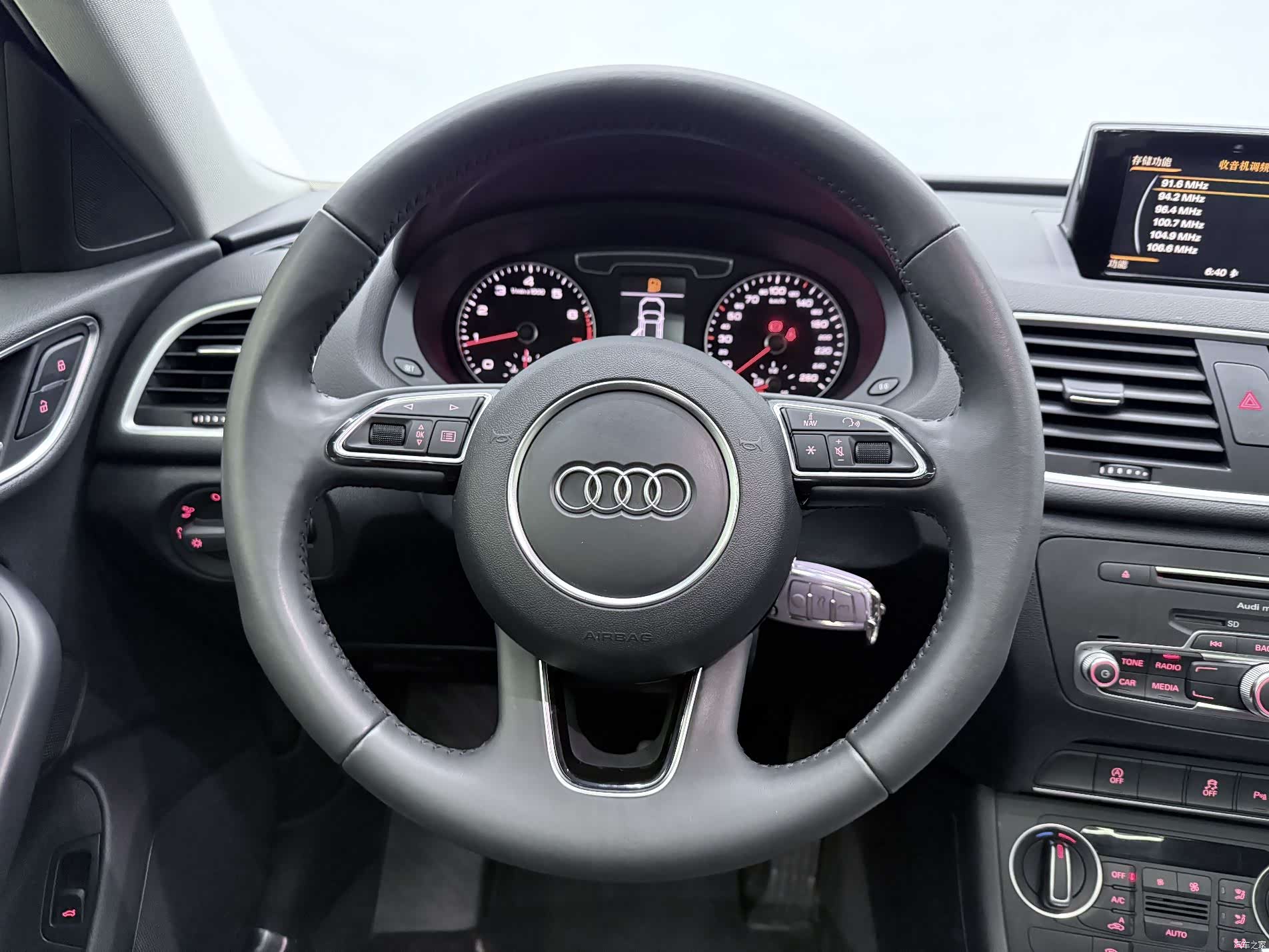 Audi Q3, 2018 8