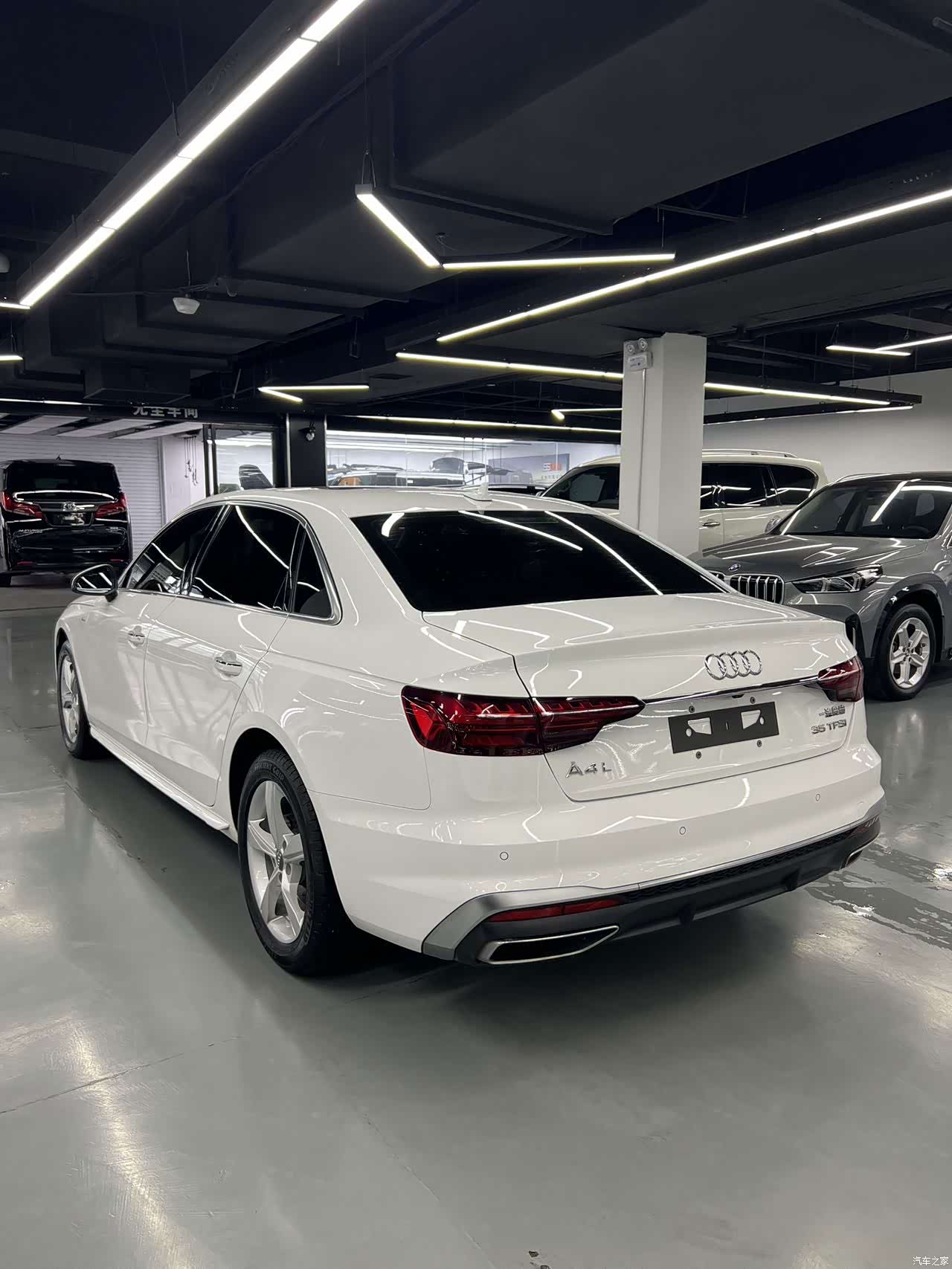 Audi A4L, 2021 6