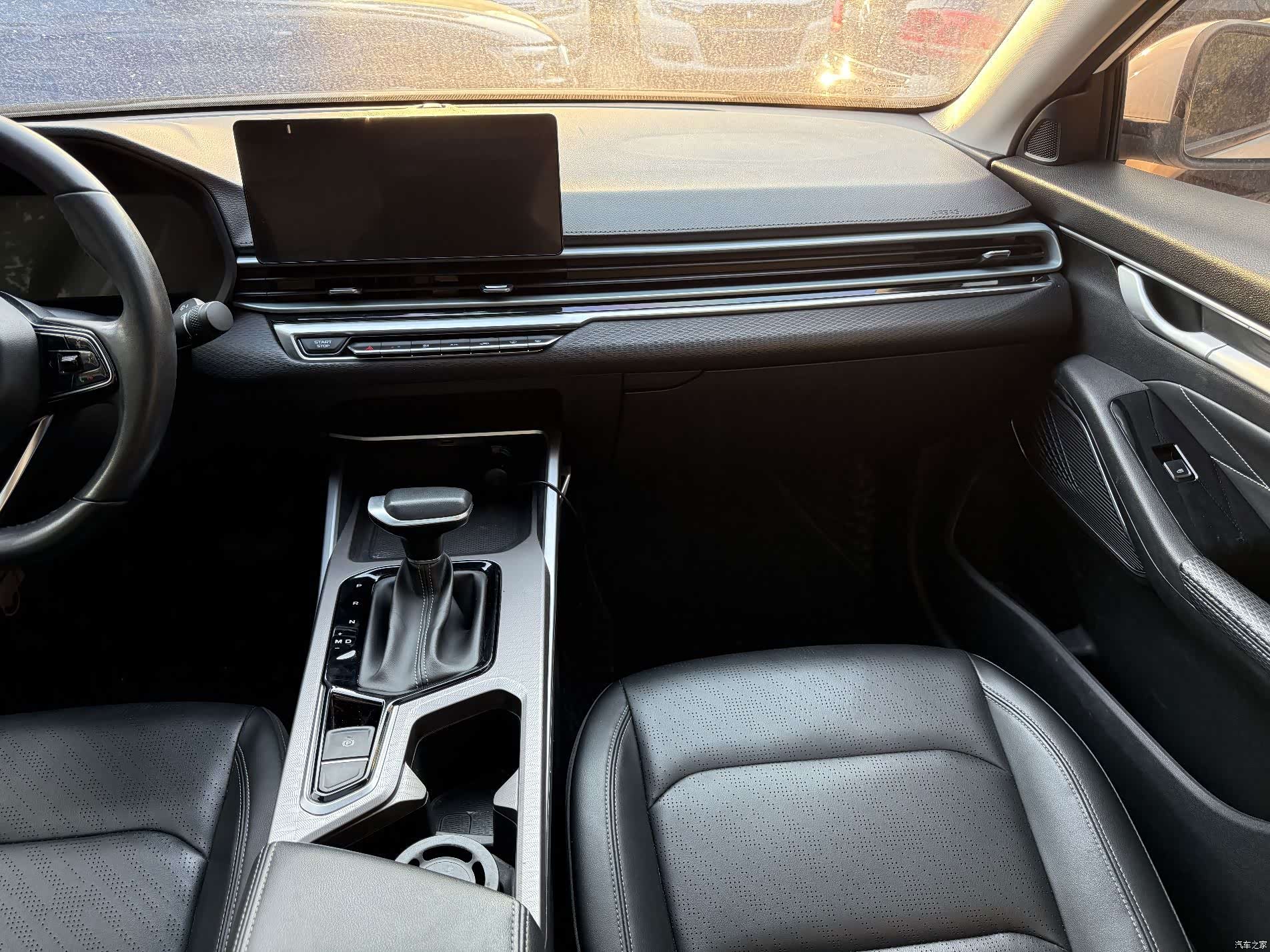 Geely Emgrand, 2022 11