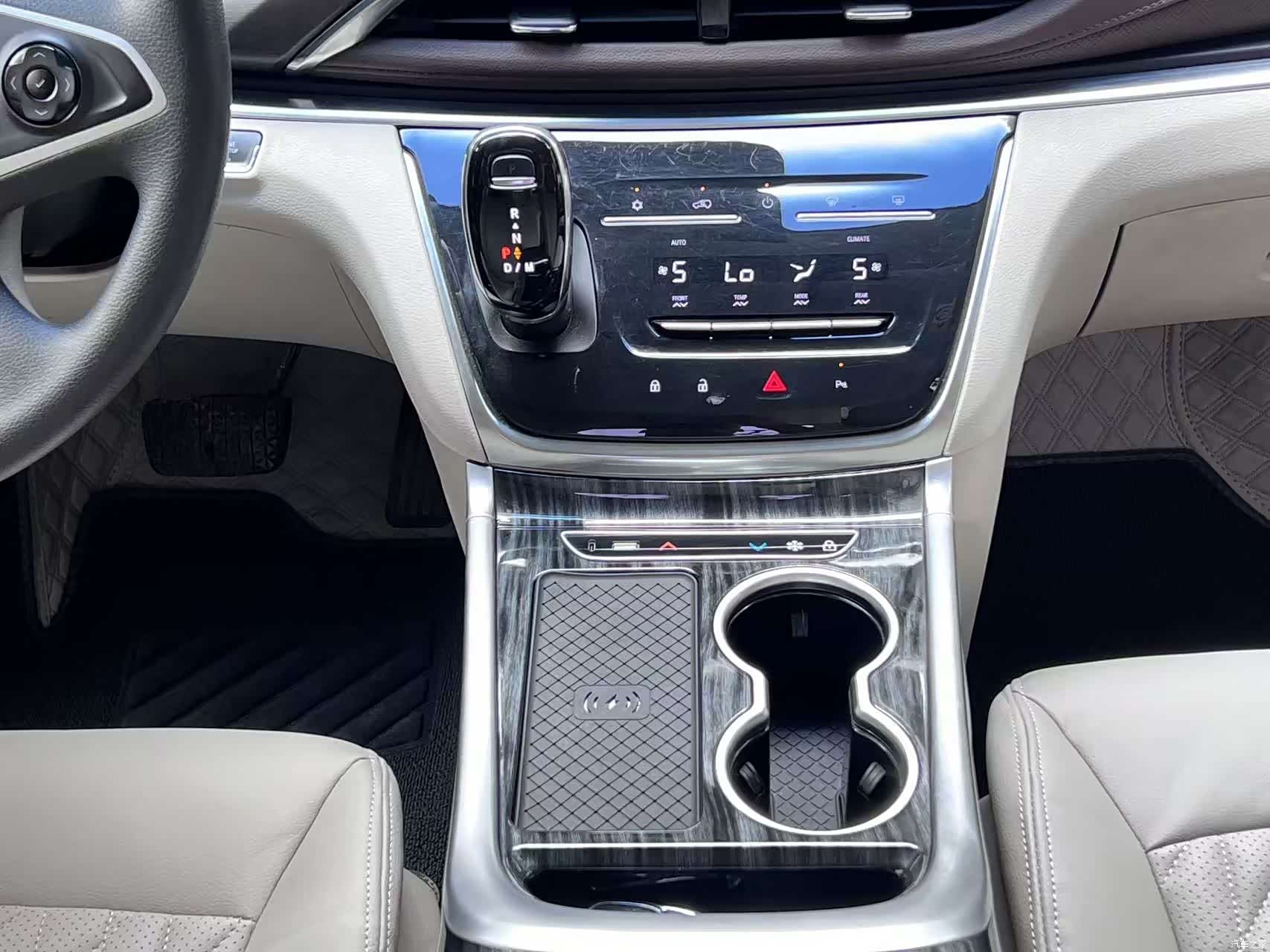 Buick GL8, 2022 14