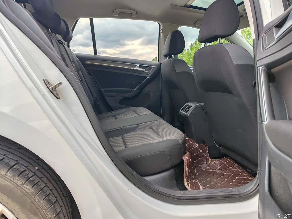 Volkswagen Golf, 2016 15