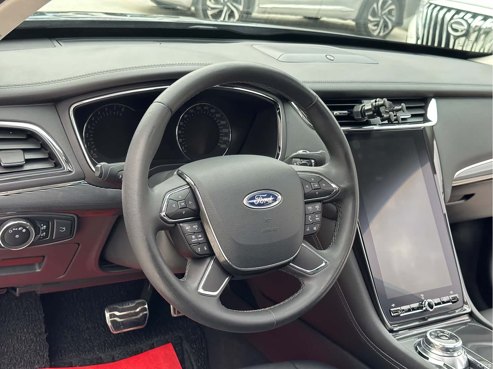 Ford Taurus, 2021 17