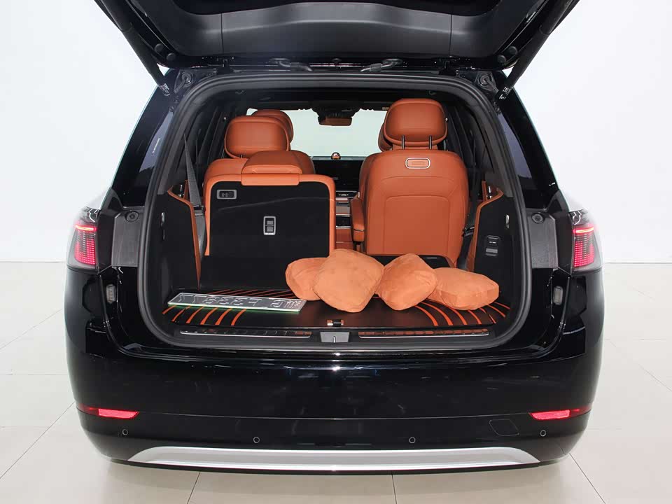 AITO Ask the world M9