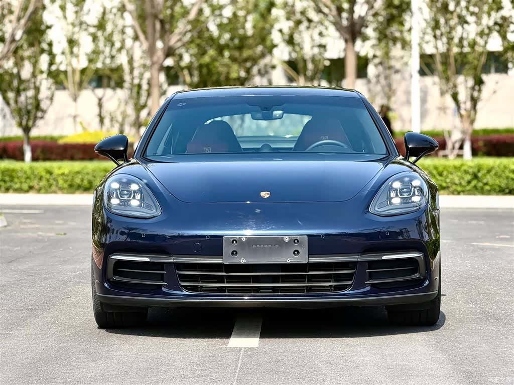 Porsche Panamera, 2018 2