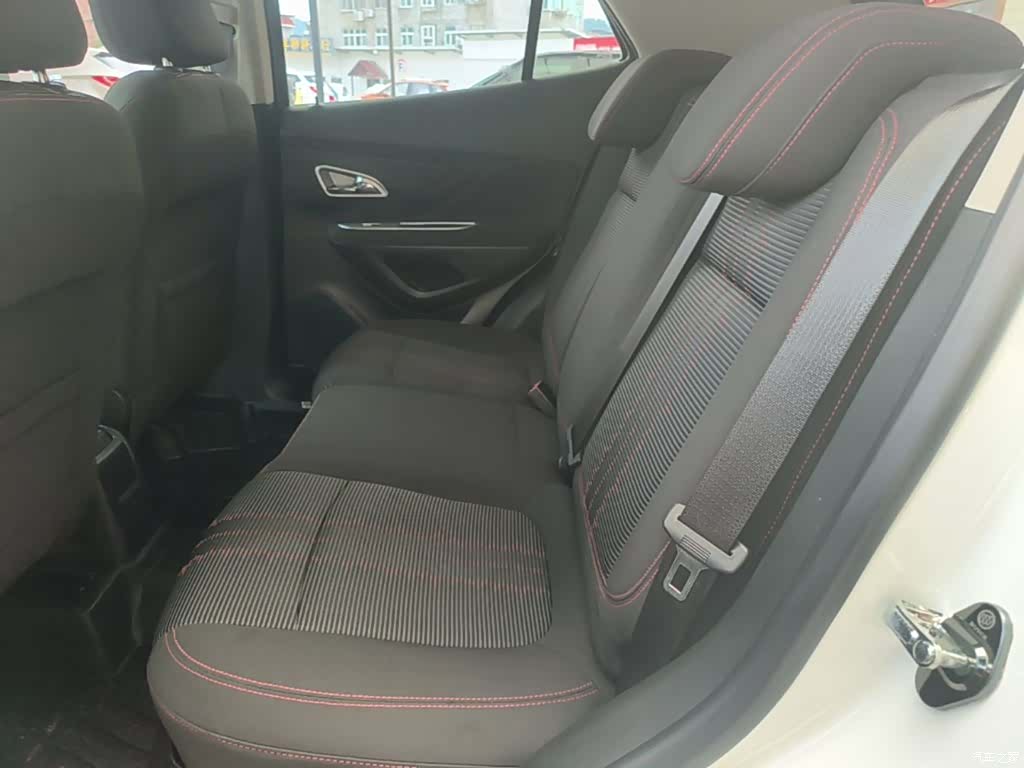 Buick Encore, 2018 17