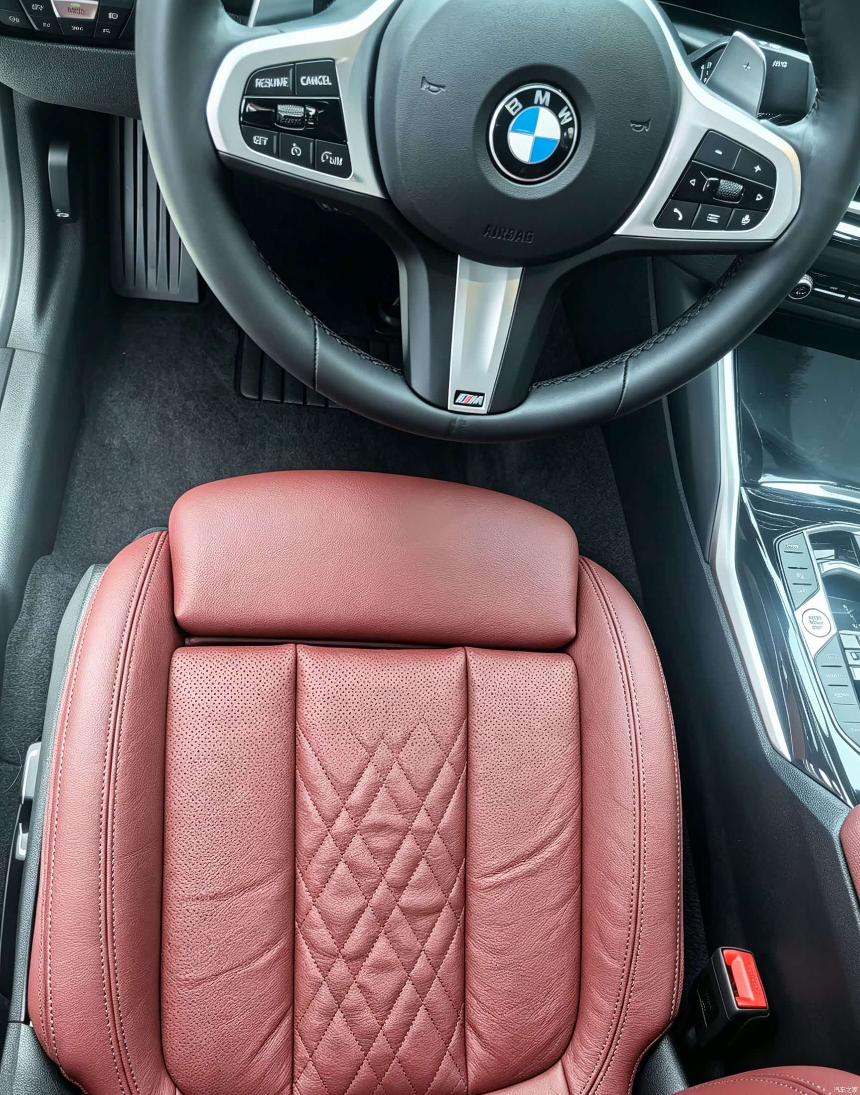 BMW 3 Series, 2024 10