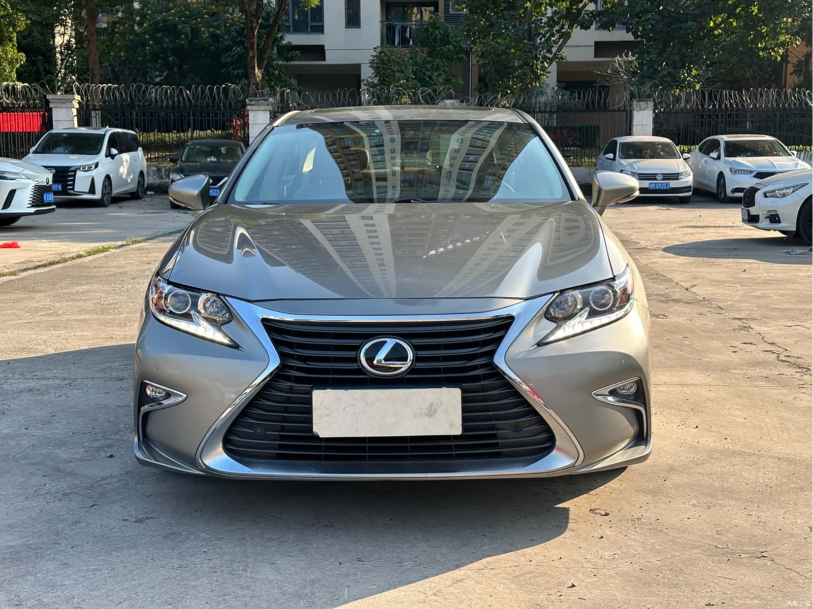 Lexus ES, 2018 2