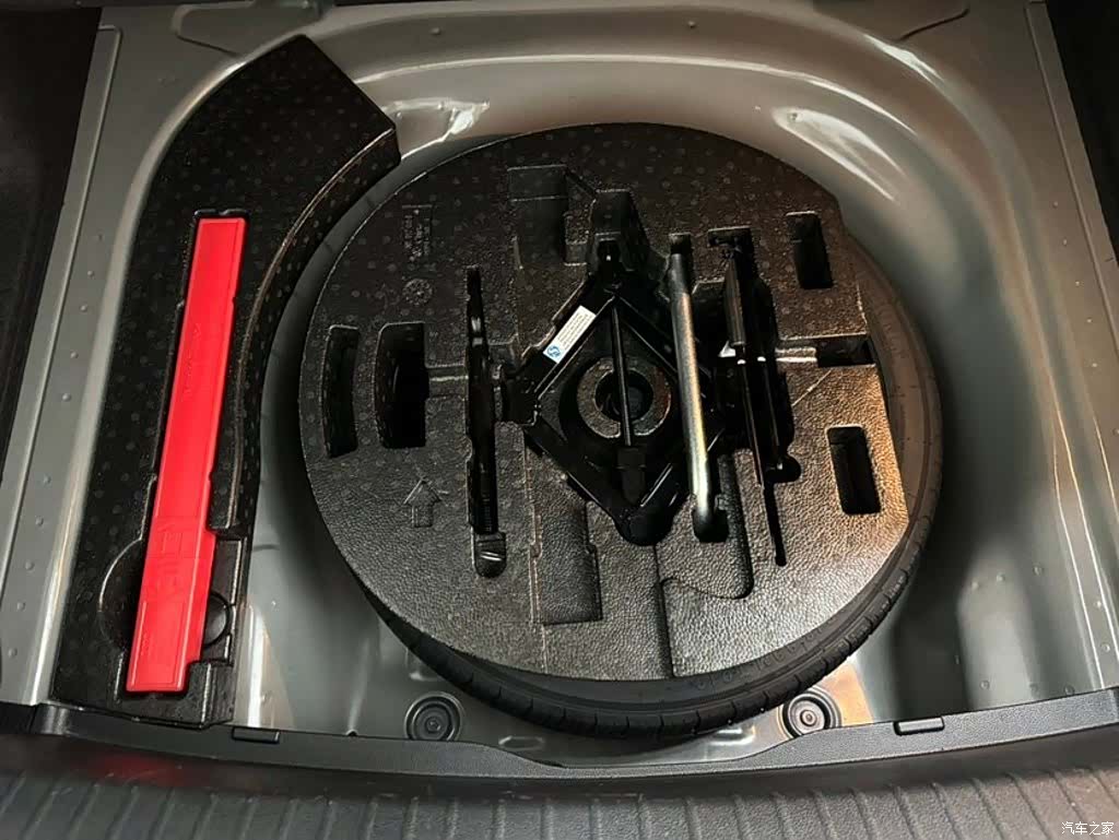 Volkswagen Lamando, 2023 13