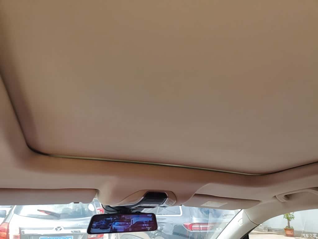 Geely Haoyue, 2022 18