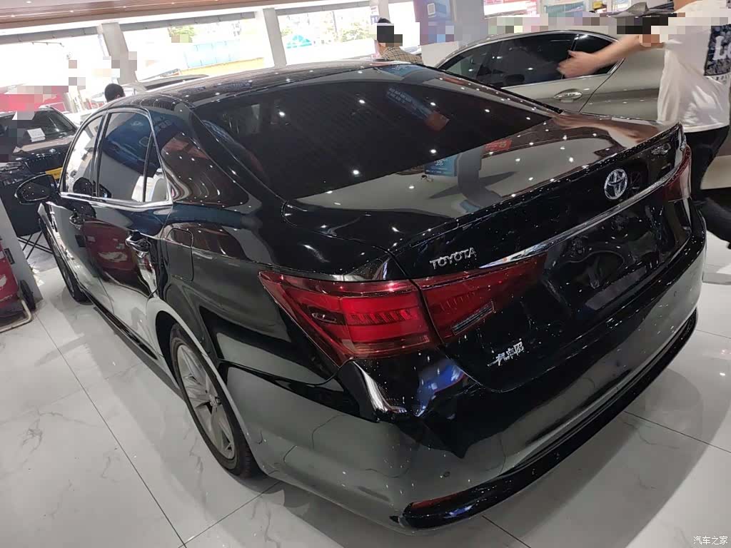 Toyota Crown, 2017 23