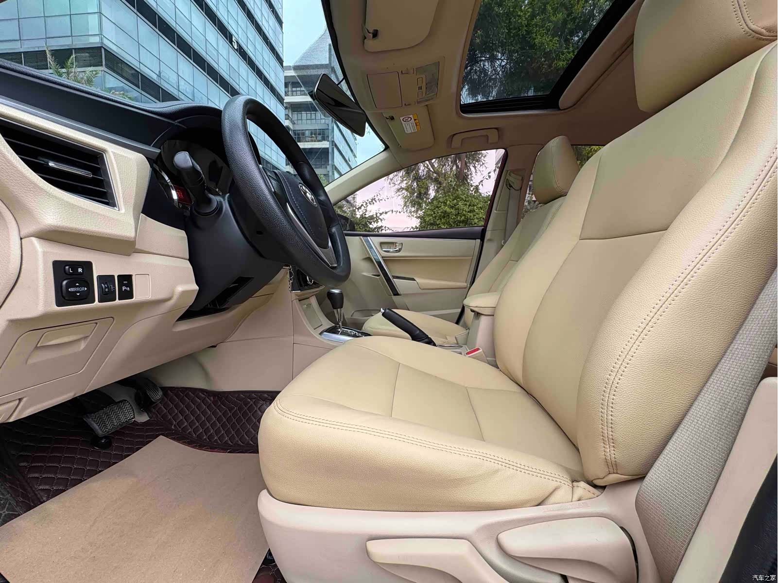 Toyota Corolla, 2015 4