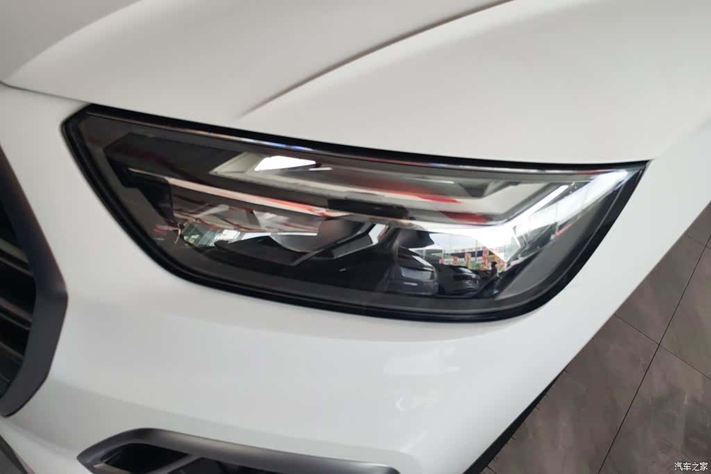 Audi Q5L, 2022 все фото