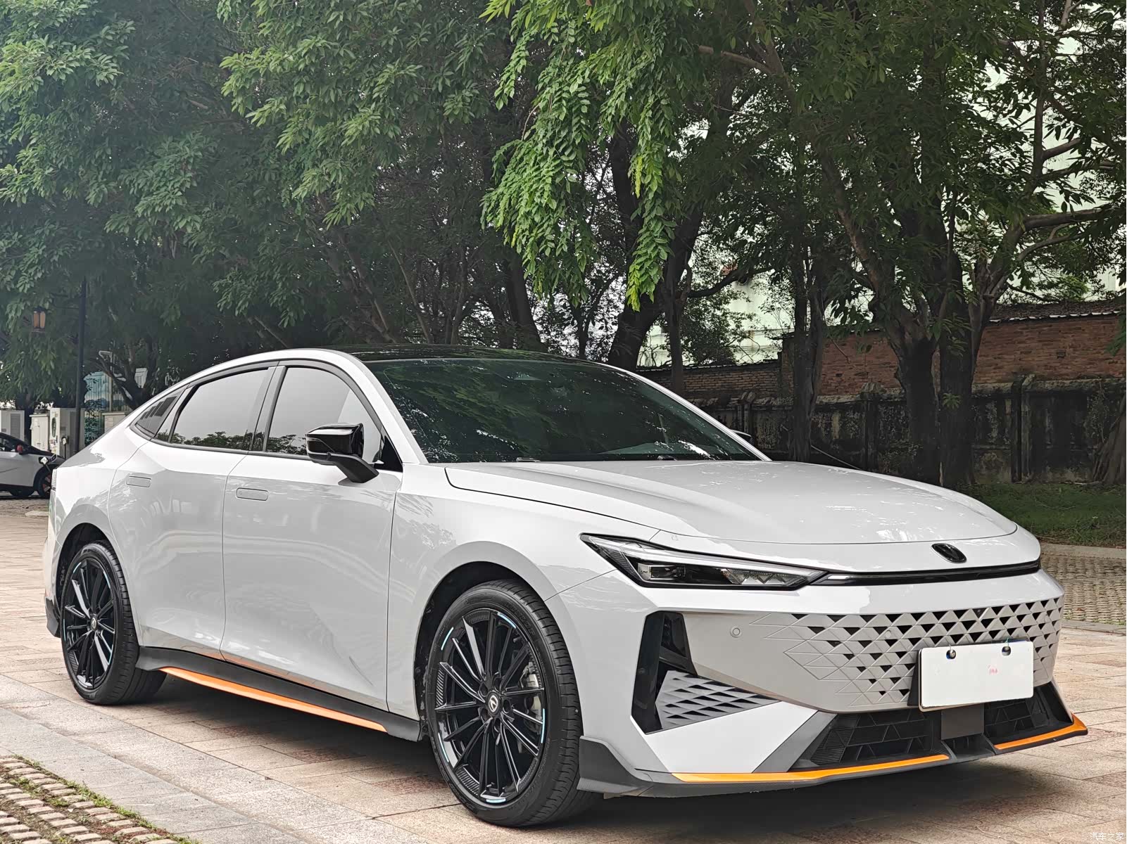Changan UNI-V, 2024 3