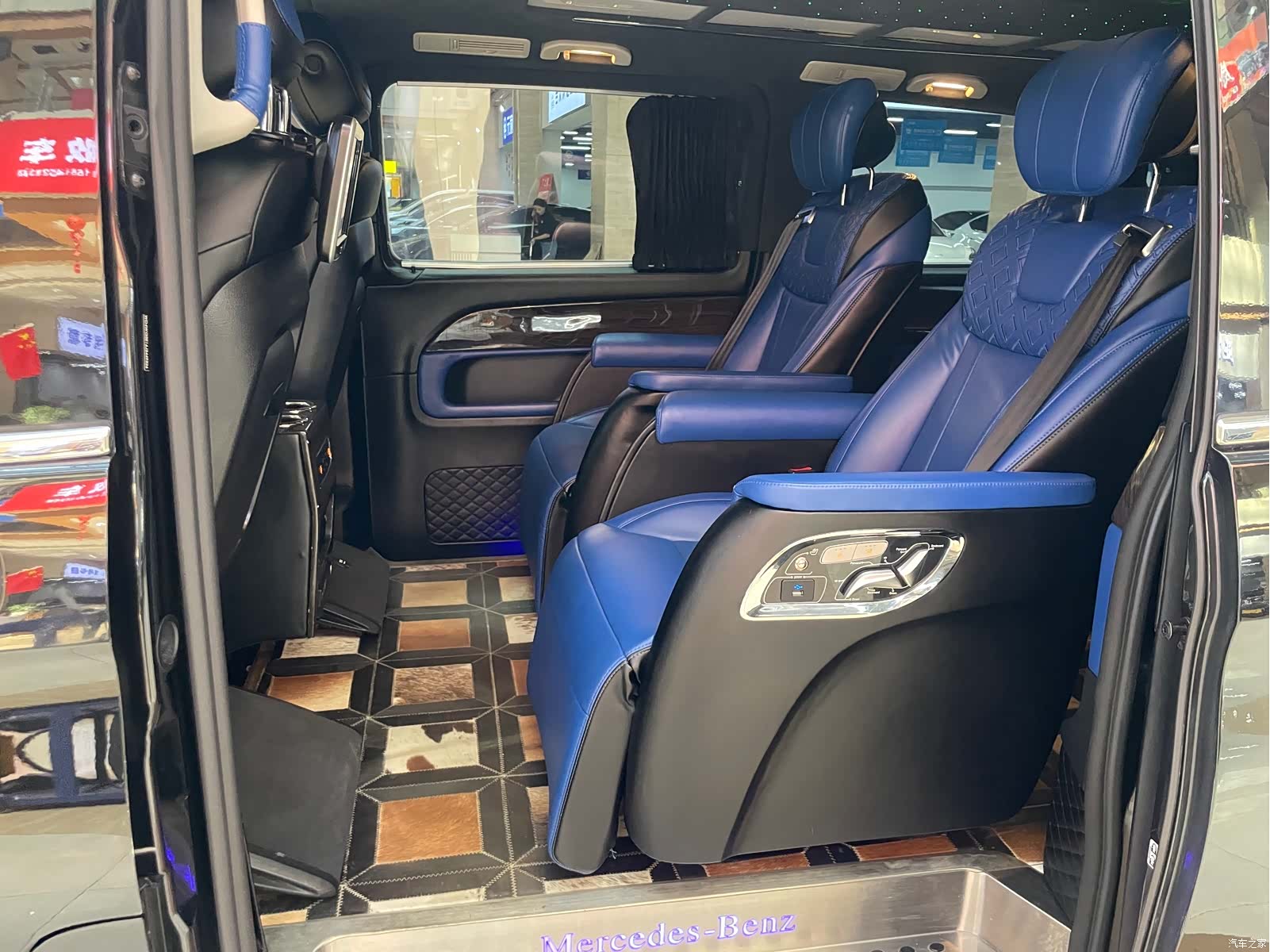 Mercedes-Benz V-Class, 2019 9