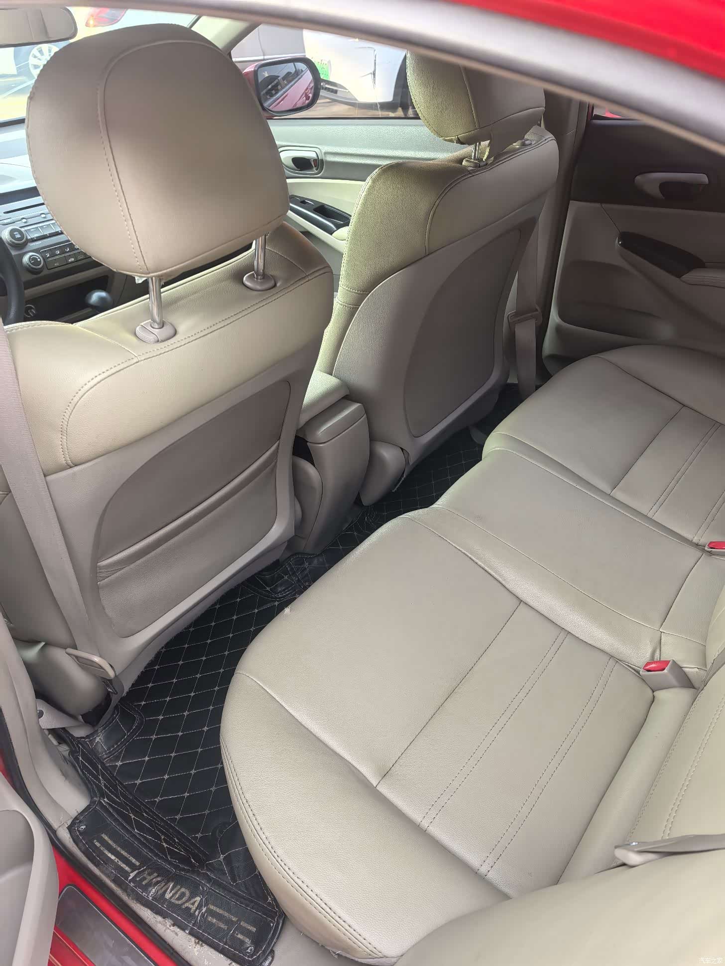 Honda Civic, 2010 6