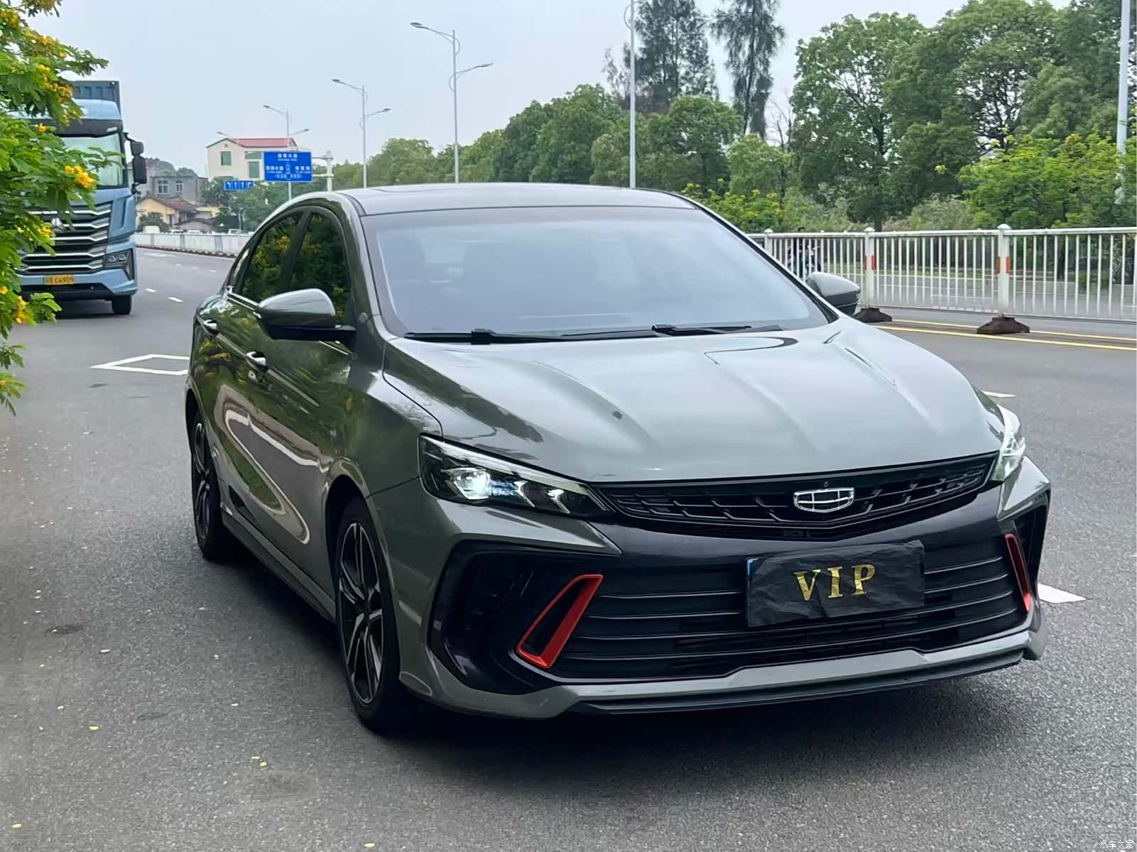 Geely Binray, 2022 3