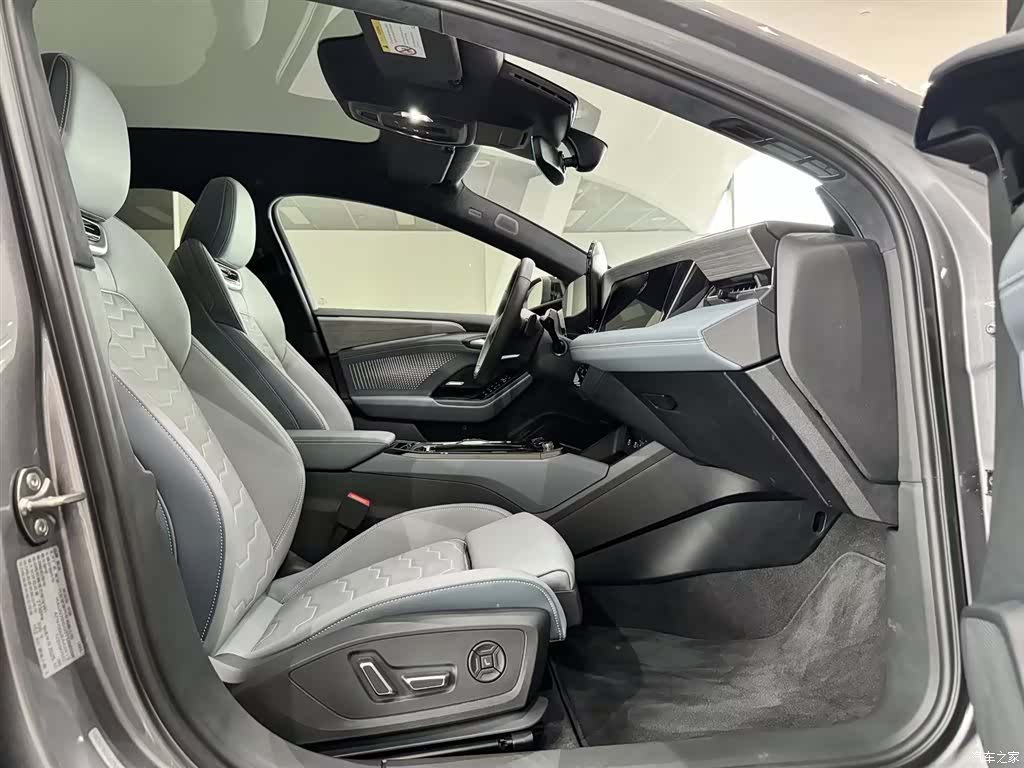 Audi e-tron, 2025 15