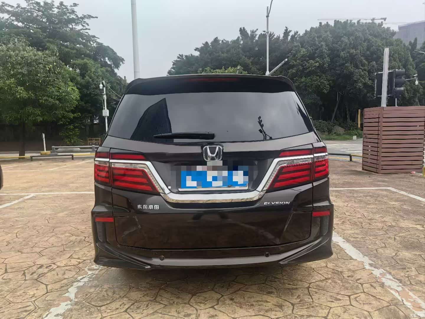 Honda Elysion, 2016 все фото
