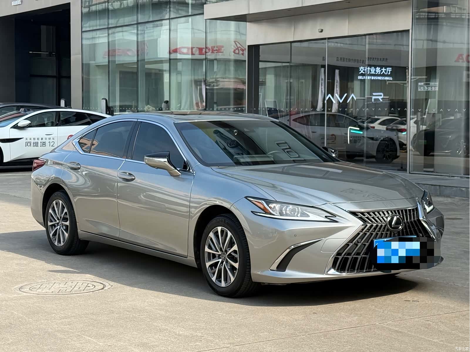 Lexus ES, 2024 1
