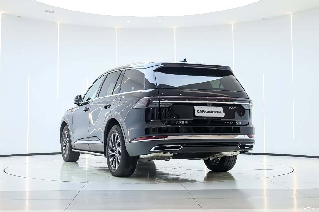 Lincoln Aviator, 2025 7