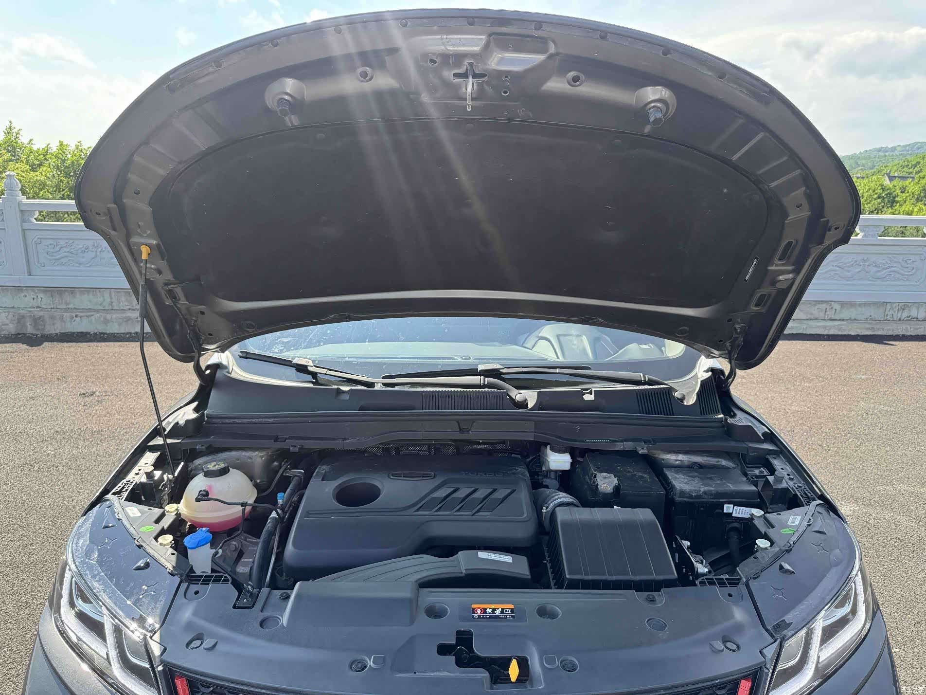 Geely Coolray, 2022 17