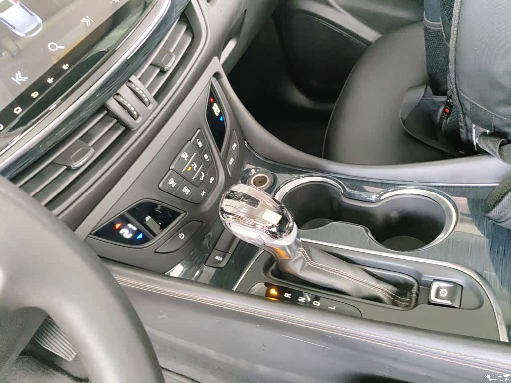 Buick Envision Plus, 2017 7