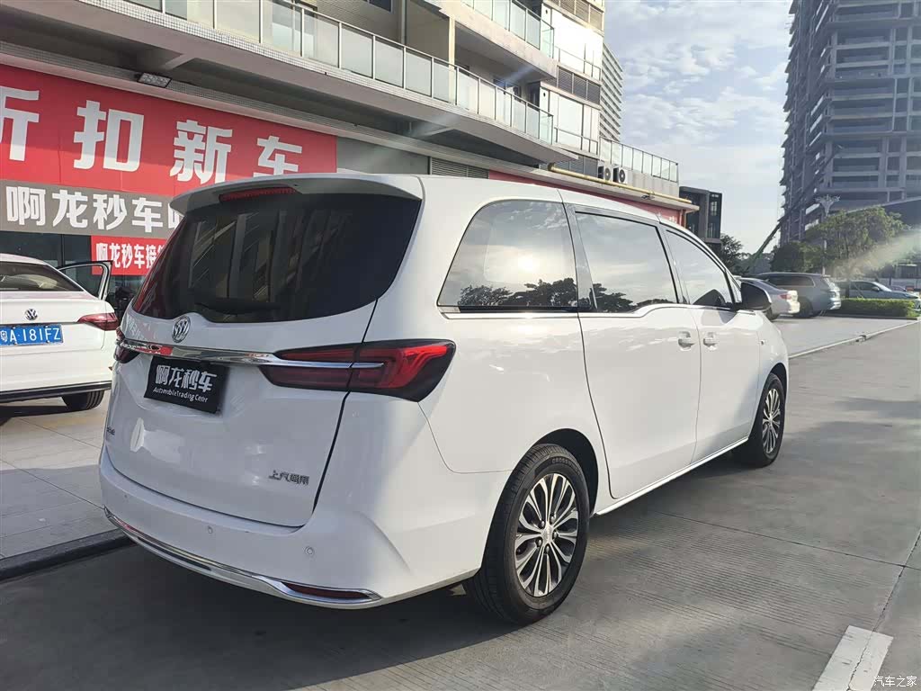 Buick GL8, 2023 4