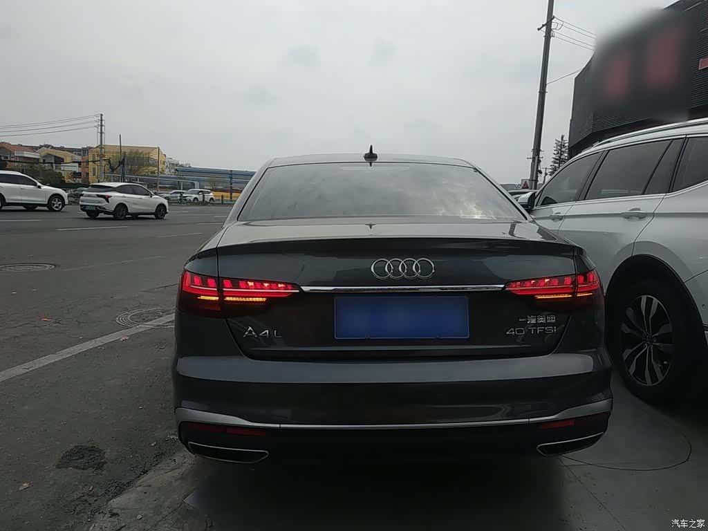 Audi A4L, 2022 4