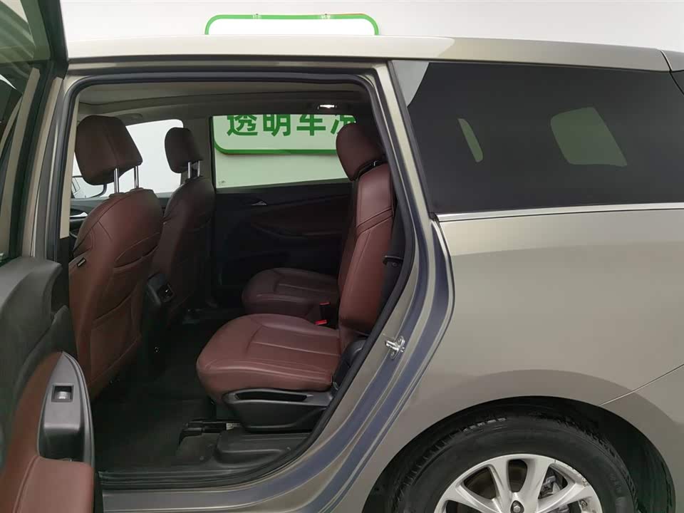 Buick GL6