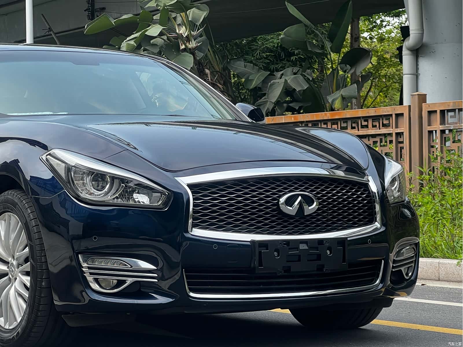 Infiniti Q70, 2016 3