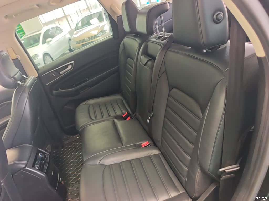 Ford Edge, 2016 17