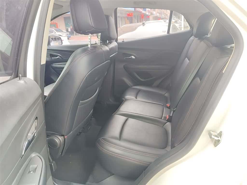 Buick Encore, 2017 17