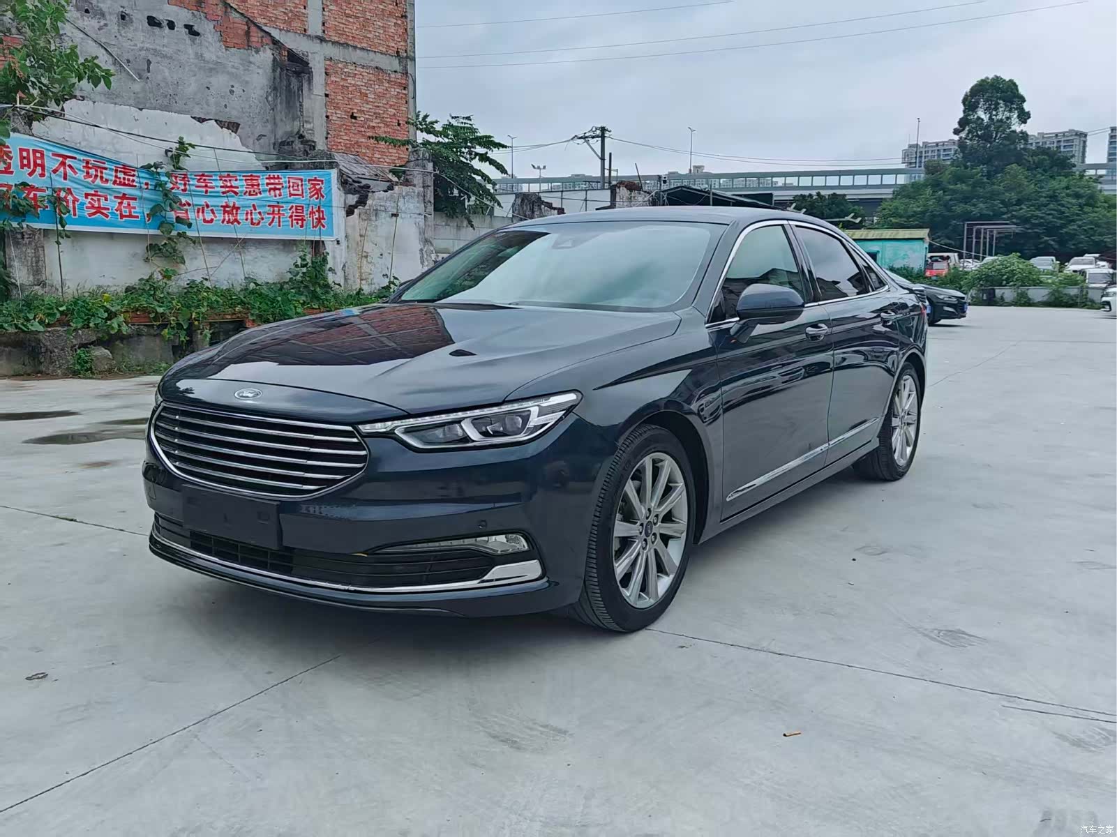 Ford Taurus, 2021 1